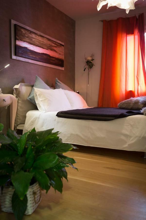 Kia Ora Suite Apartment San Zenone Extérieur photo